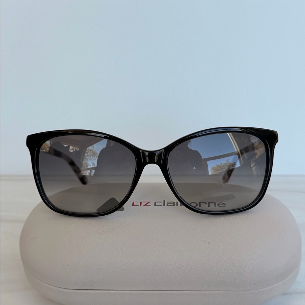 NEW Liz Claiborne Black Sunglasses with Gray Gradient Lenses